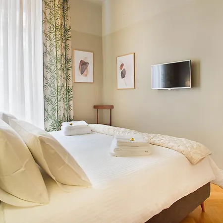 Apartment Broggi 22