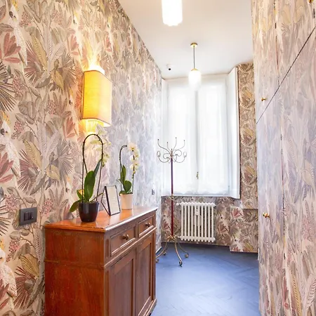 Apartment Broggi 22 *